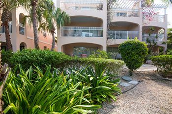 Inn At Grace Bay Exterior photo